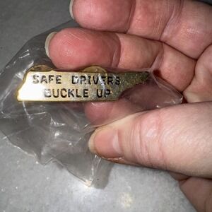 Vintage Safe Drivers Buckle Up‎ Lapel Pin Gold Tone Shape Of Tennessee
